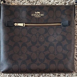 Coach Signature Brown and Black Shoulder Bag